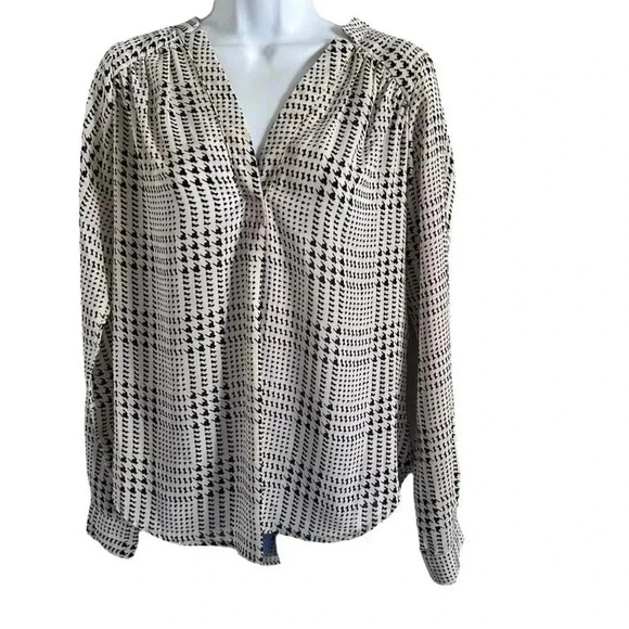 41 Hawthorn blouse women's top size Medium white and black longsleeve - Picture 1 of 13